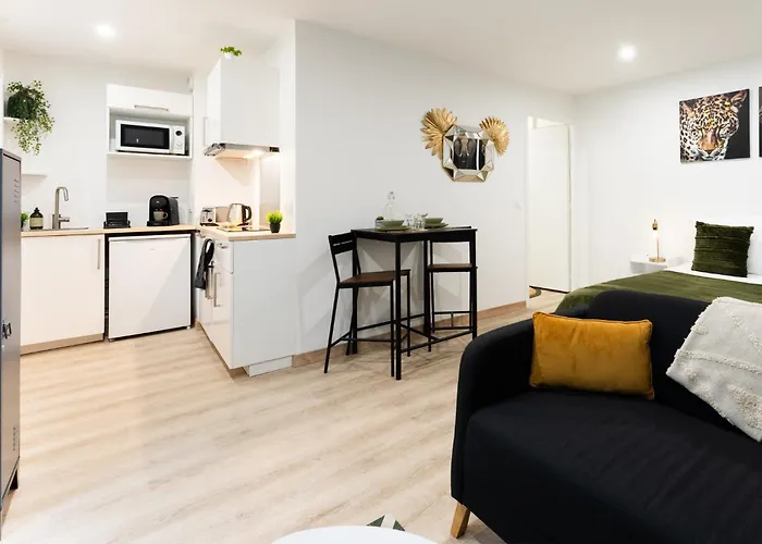 27m² Sur La Cote Pavee Avec Parking Prive شقة